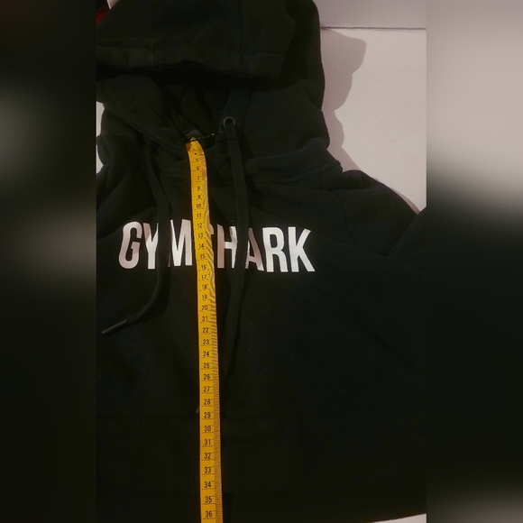 Gymshark Sport Black Cropped Hoodie - Picture 8 of 9
